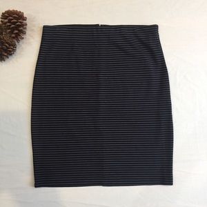 NWOT Ann Taylor Stretchy Stripe Pencil Skirt